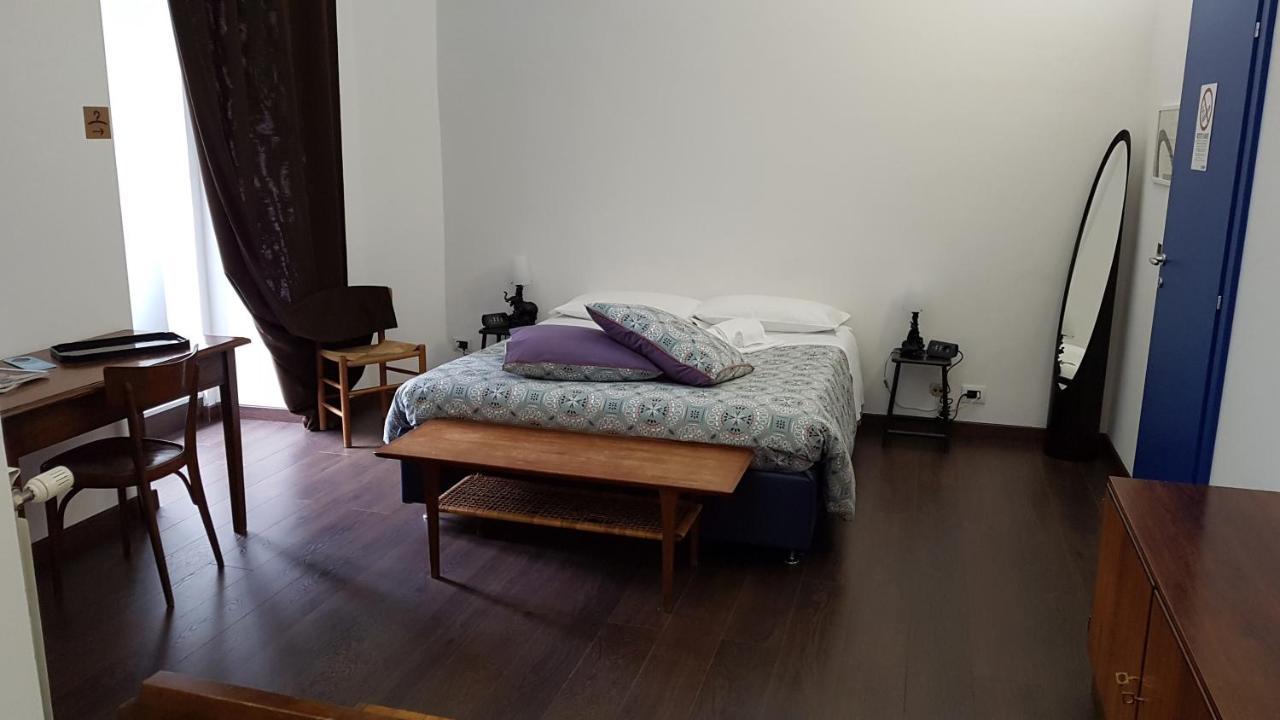 Deluxe Double Room,762590239:JPEG